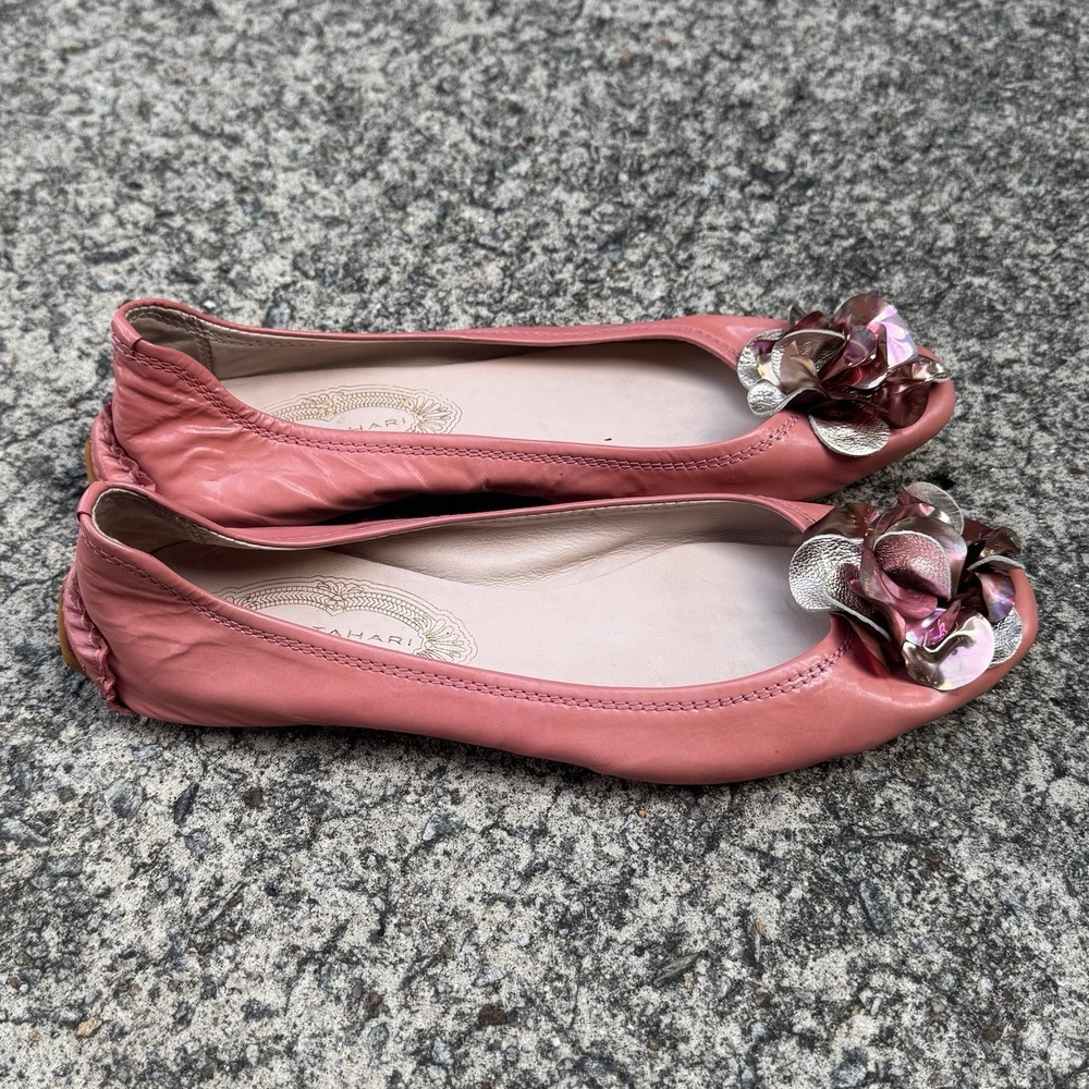 Elie Tahari Ballet Flats Womens 7 (EU 37.5) Pink Patent Leather Metallic Rosette - Picture 4 of 11